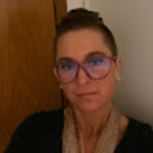 Meet your Posher, Cassandra